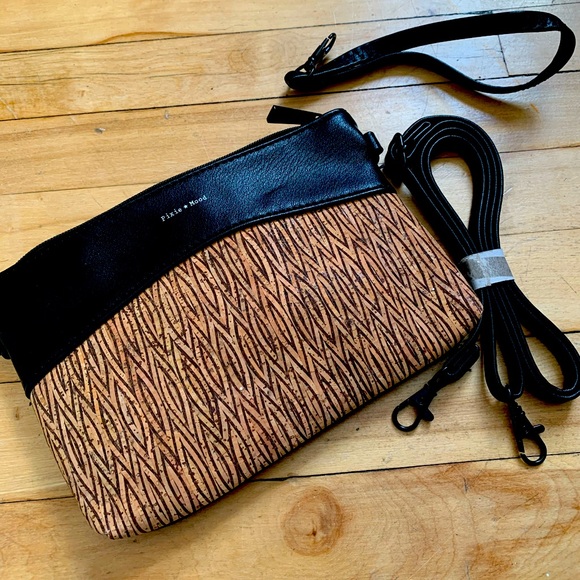 Pixie Mood wristlet/small purse - Picture 1 of 3